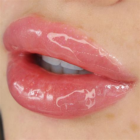 Half magic lip gloss
